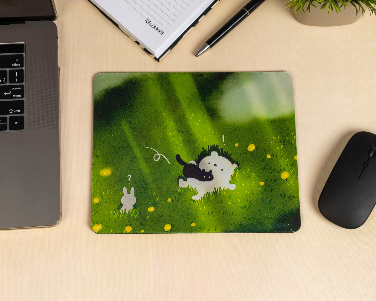 animals in the garden mouse pad